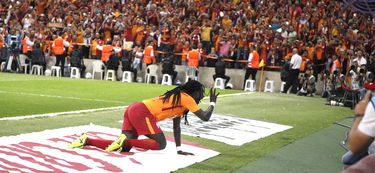 开云app官网网址-直播技术：未来足球赛场的沉浸式观赛体验，业余足球直播设备